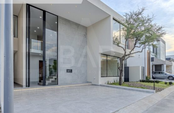 Casa Lomas del Molino IV H5