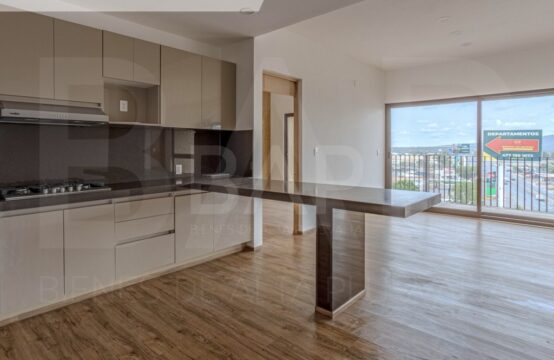 Departamento Gran Valbuena 706