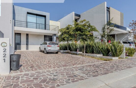 Casa La Campiña del Bosque C9