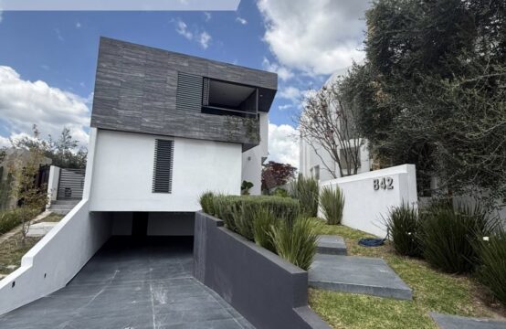 Casa El Molino Condominio XIV B42