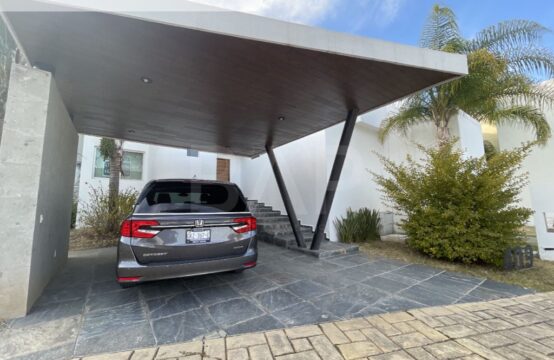 Casa Lomas de Gran Jardín Acacias 409