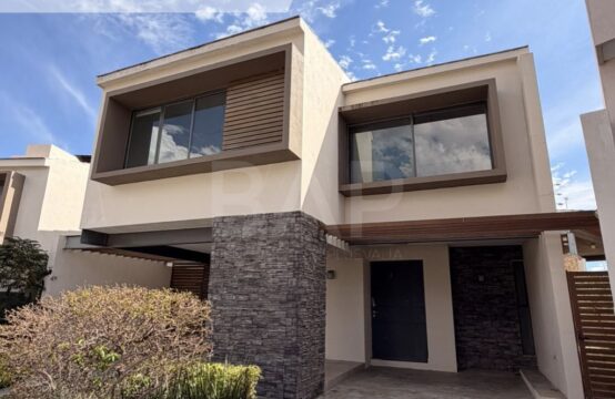 Casa Lomas del Molino II