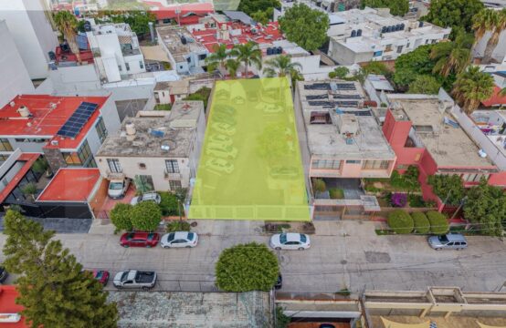 Terreno Calle La Loma Jardines del Moral